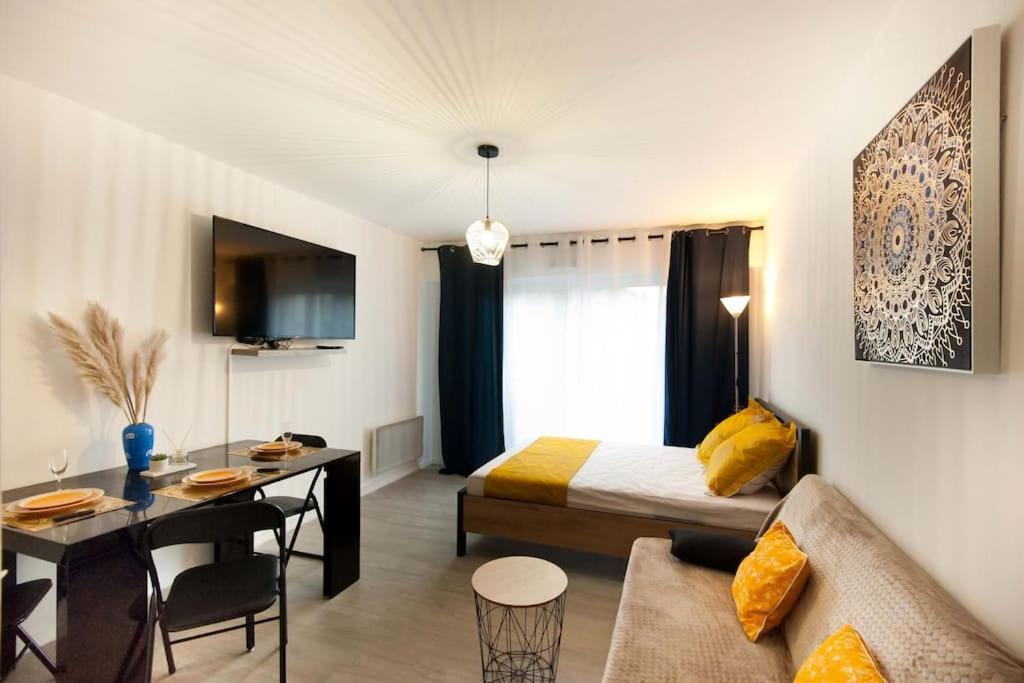 Apartmán Le Prestigieux Centre Gare Wifi Et Parking Gratuit Amiens Exteriér fotografie
